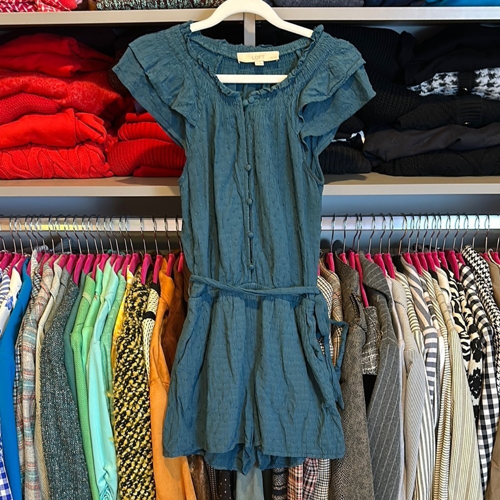 Loft teal short sleeve button and tie front swiss dot 2 pocket romper size XSP